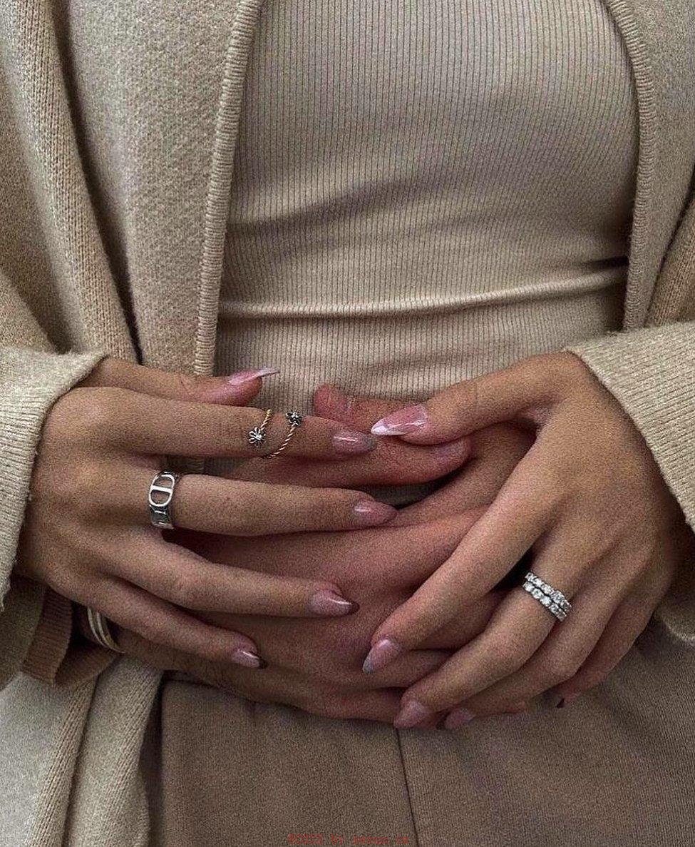 女人高潮时私处喷发泉水的壮观景象