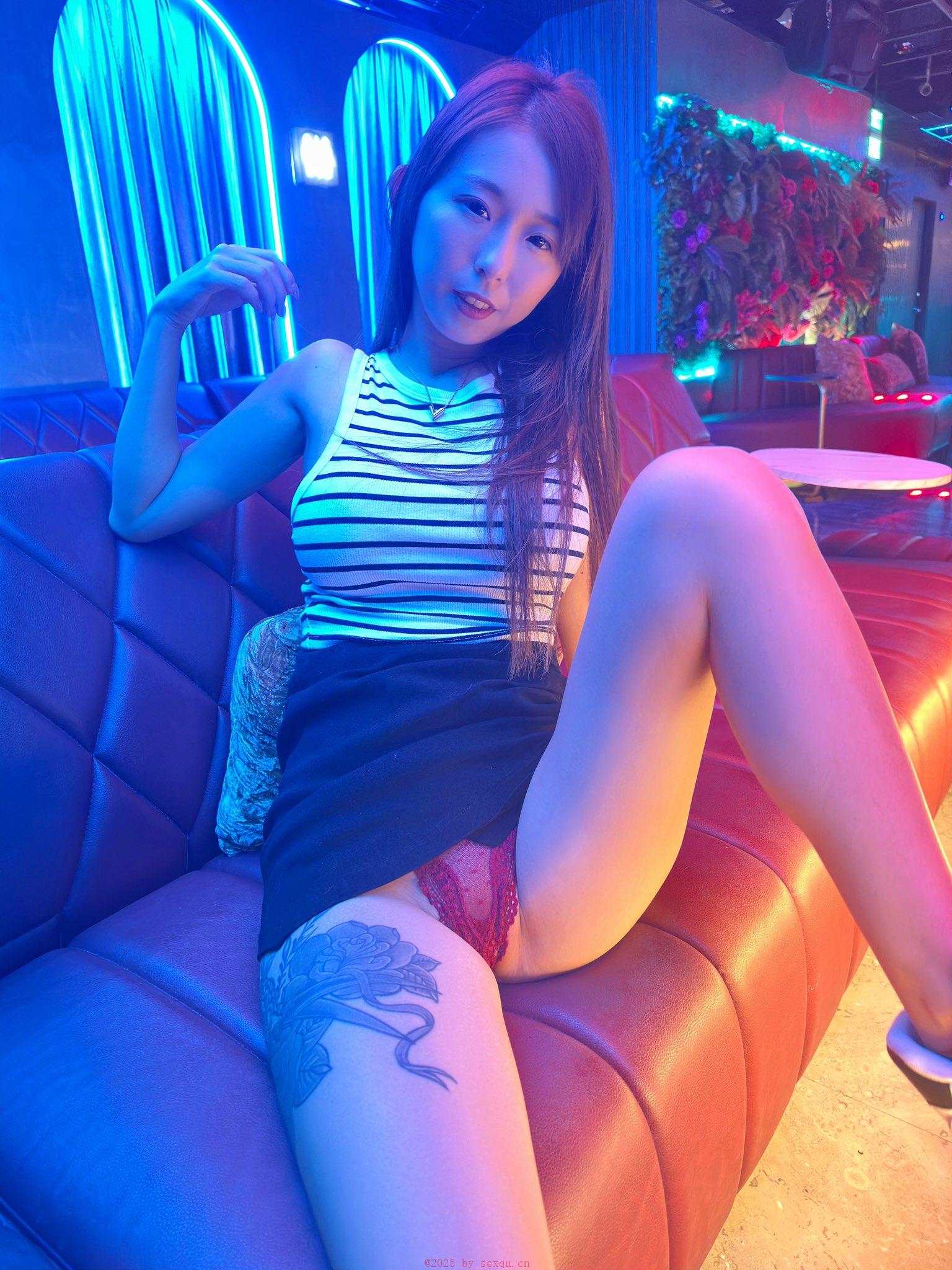 长18cm丁丁一步顶到深处的强烈收缩感觉