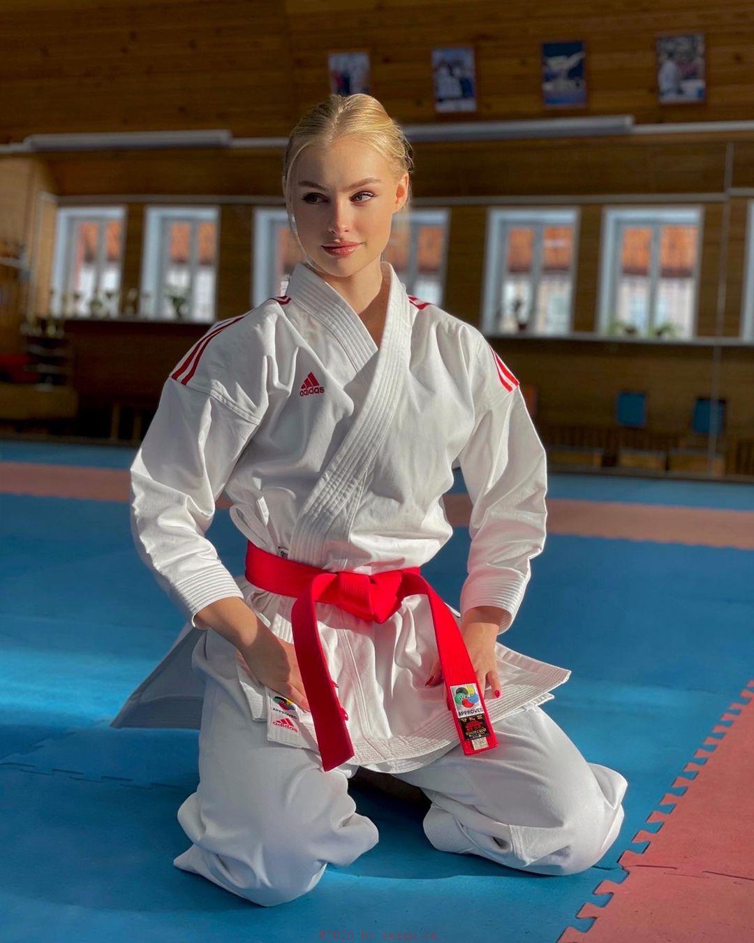 给女人这7种性高潮，就能让女人身心都离不开你