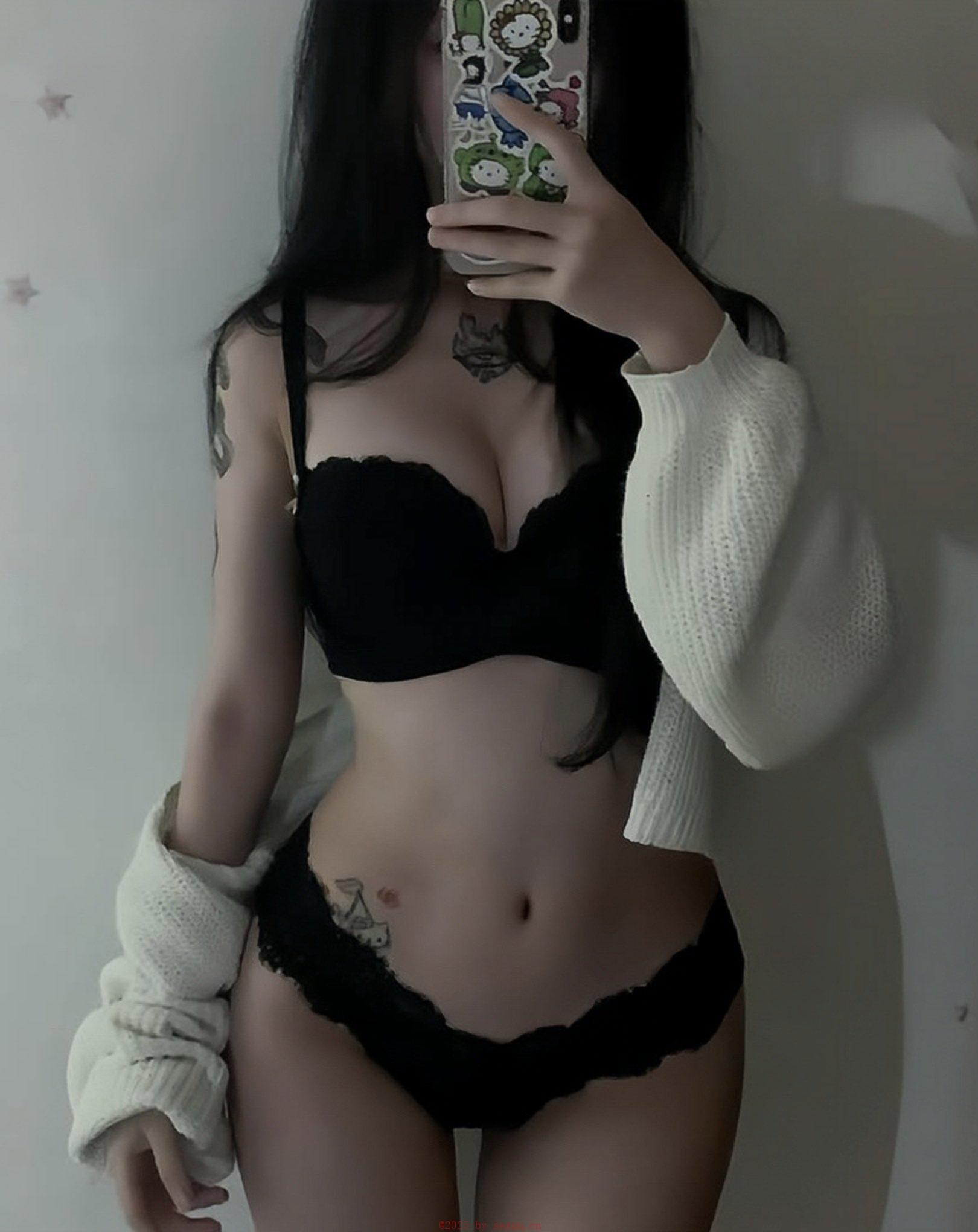 女人在性高潮时的动作表现