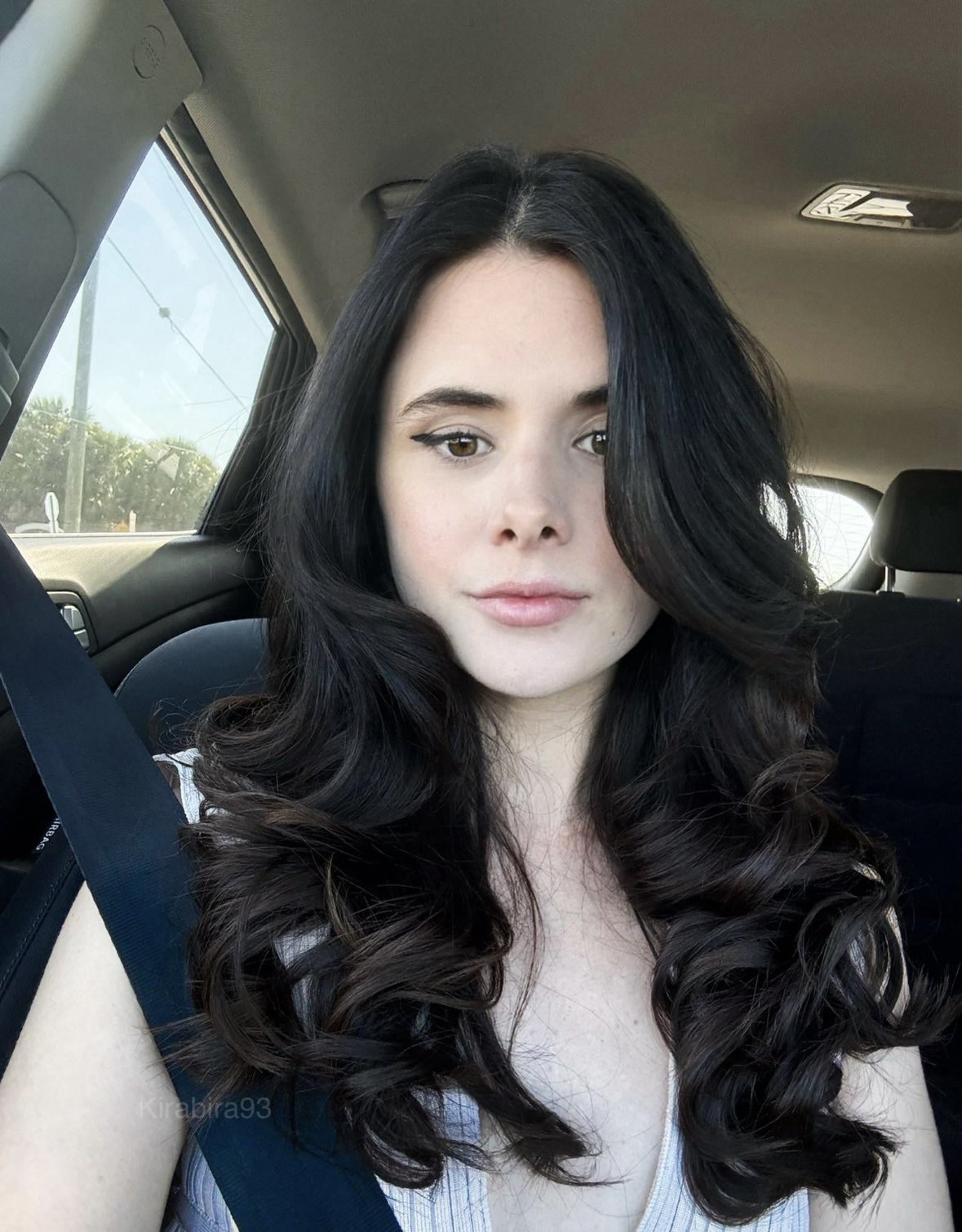 强力摩擦爱抚阴核让她迅速高潮